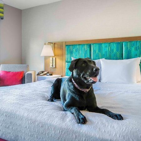 Hampton Inn East Aurora Eksteriør bilde