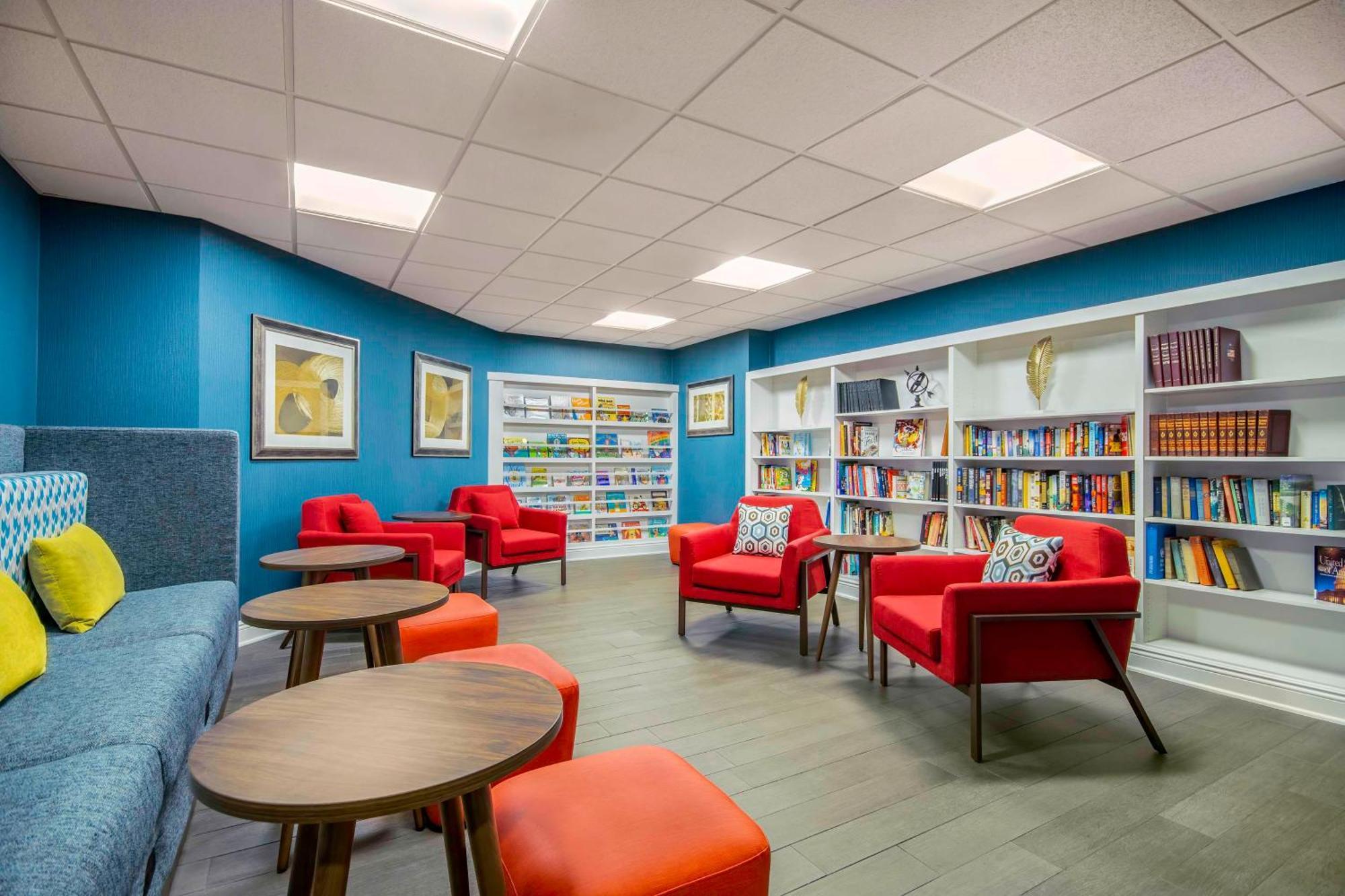 Hampton Inn East Aurora Eksteriør bilde