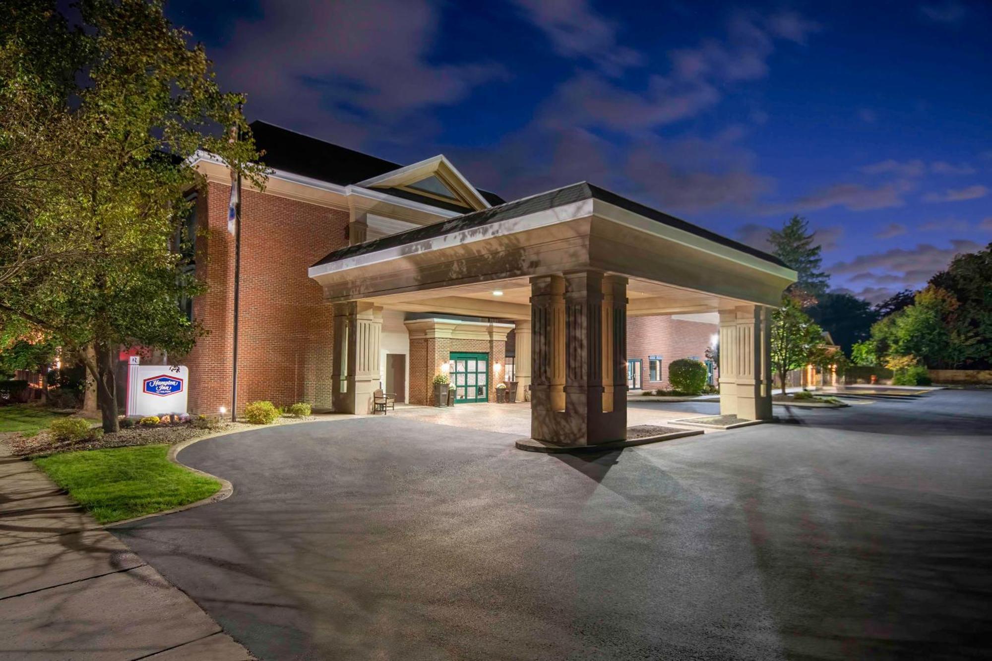 Hampton Inn East Aurora Eksteriør bilde