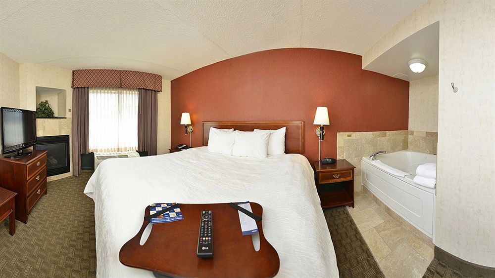 Hampton Inn East Aurora Eksteriør bilde